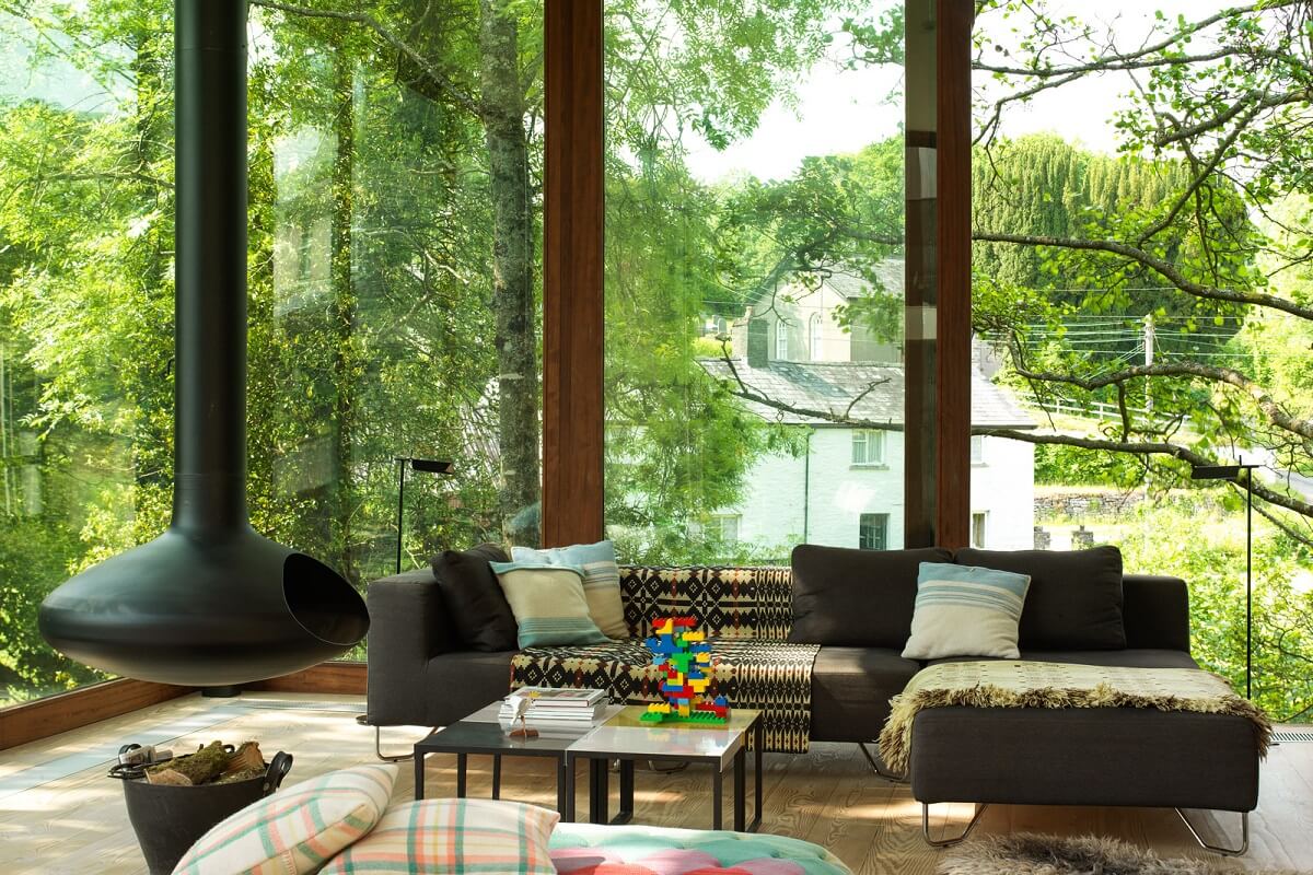A Magnificent Modern House Cantilevered over the River Ysgir 2 a0O0X00000QXL2KUAX N13 webres A Magnificent Modern House Cantilevered over the River Ysgir
