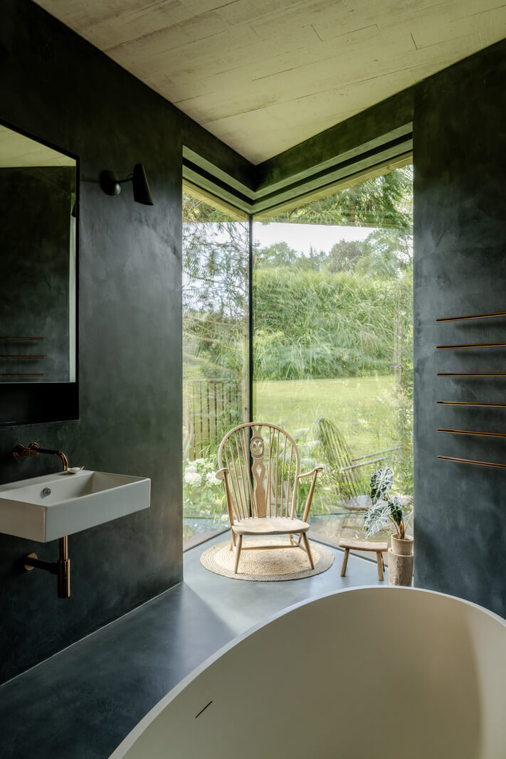A Contemporary Woodland Retreat in the Heart of East Sussex 16 a0O6700000usXSrEAM N44 webres A Contemporary Woodland Retreat in the Heart of East Sussex