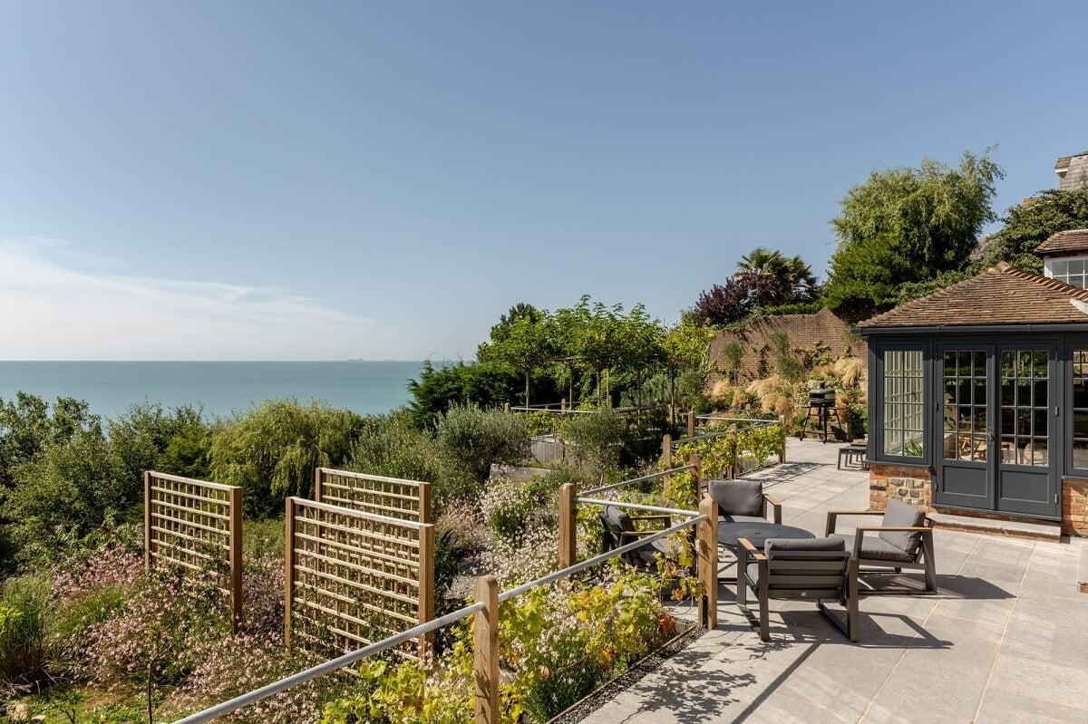 A Grand Victorian House with Modern Interiors and Channel Views 20 a0OP6000003gs3tMAA N28 webres A Grand Victorian House with Modern Interiors and Channel Views