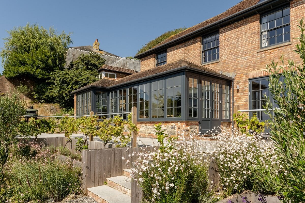 A Grand Victorian House with Modern Interiors and Channel Views 27 a0OP6000003gs3tMAA N39 webres A Grand Victorian House with Modern Interiors and Channel Views