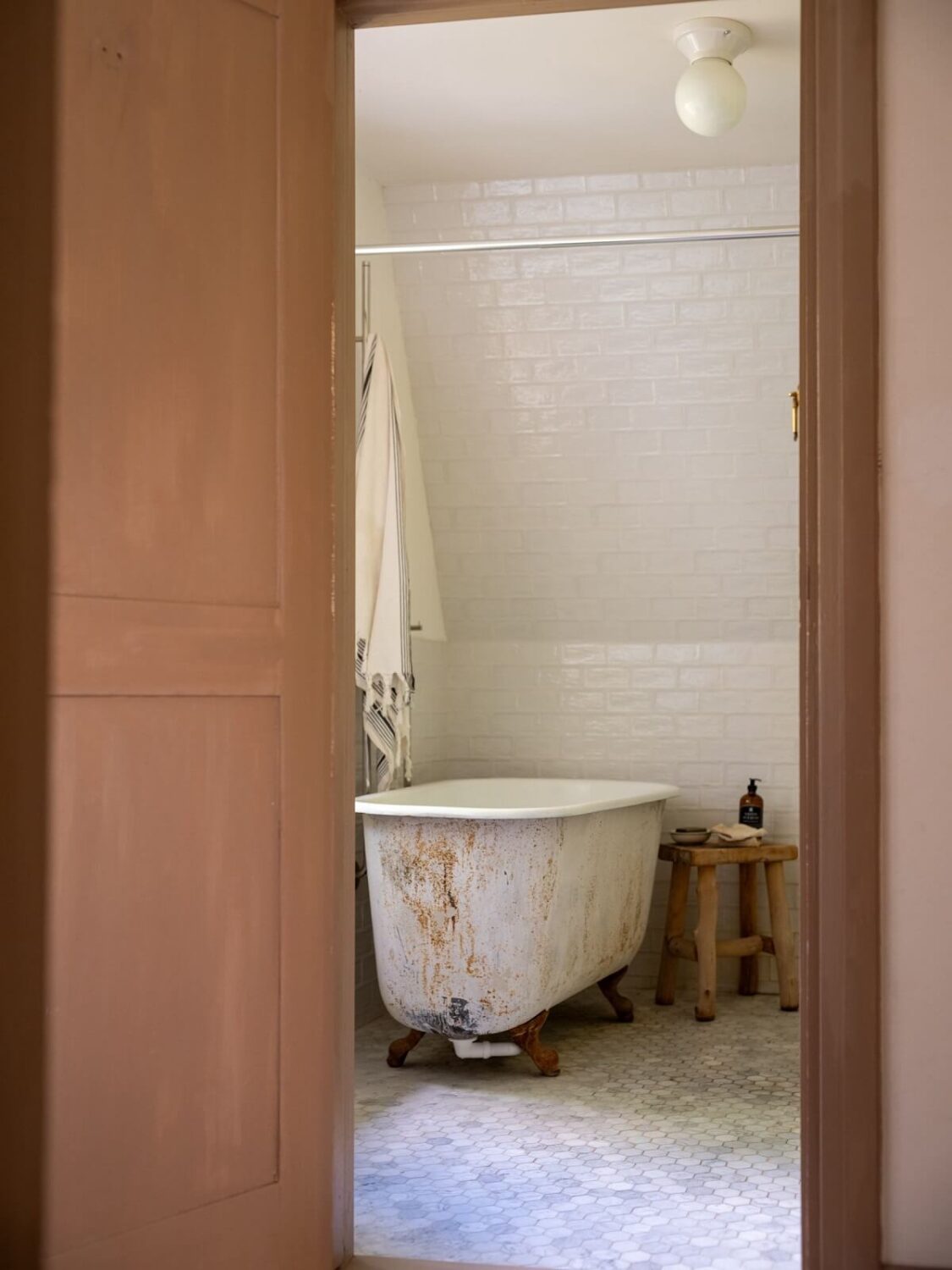 A Bohemian-Style House on the Estate of a Swedish Castle 21 bathroom