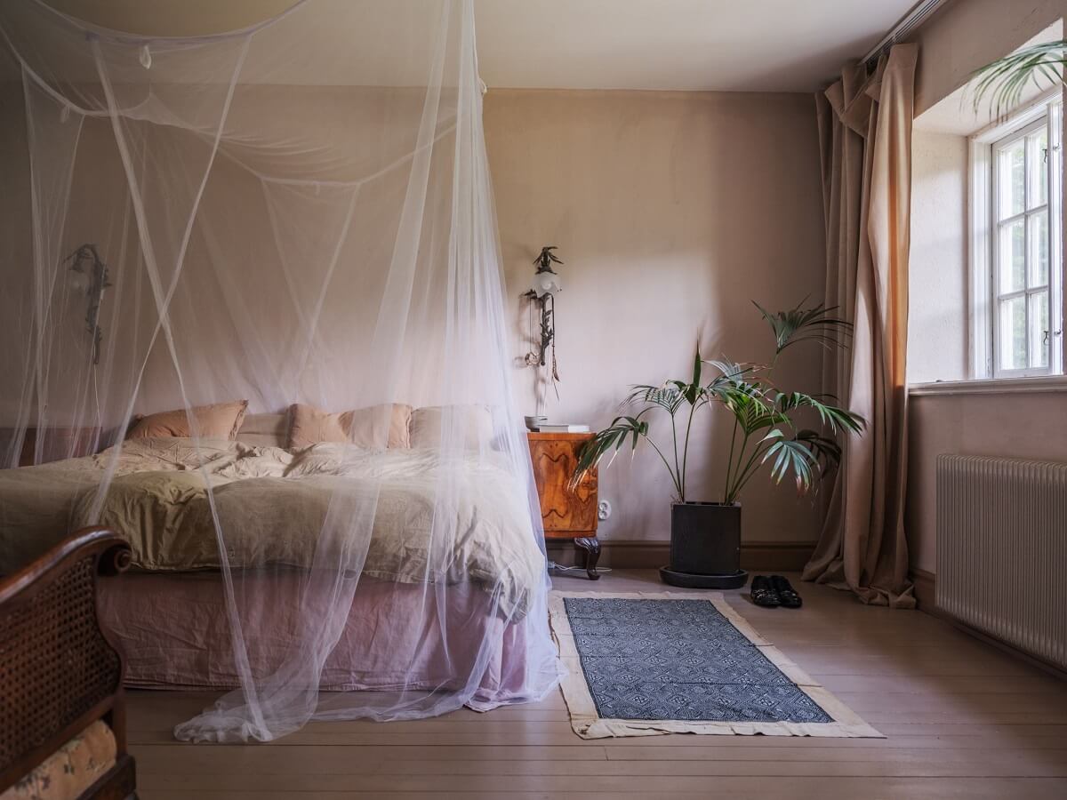 A Bohemian-Style House on the Estate of a Swedish Castle 19 bedroom wooden floor