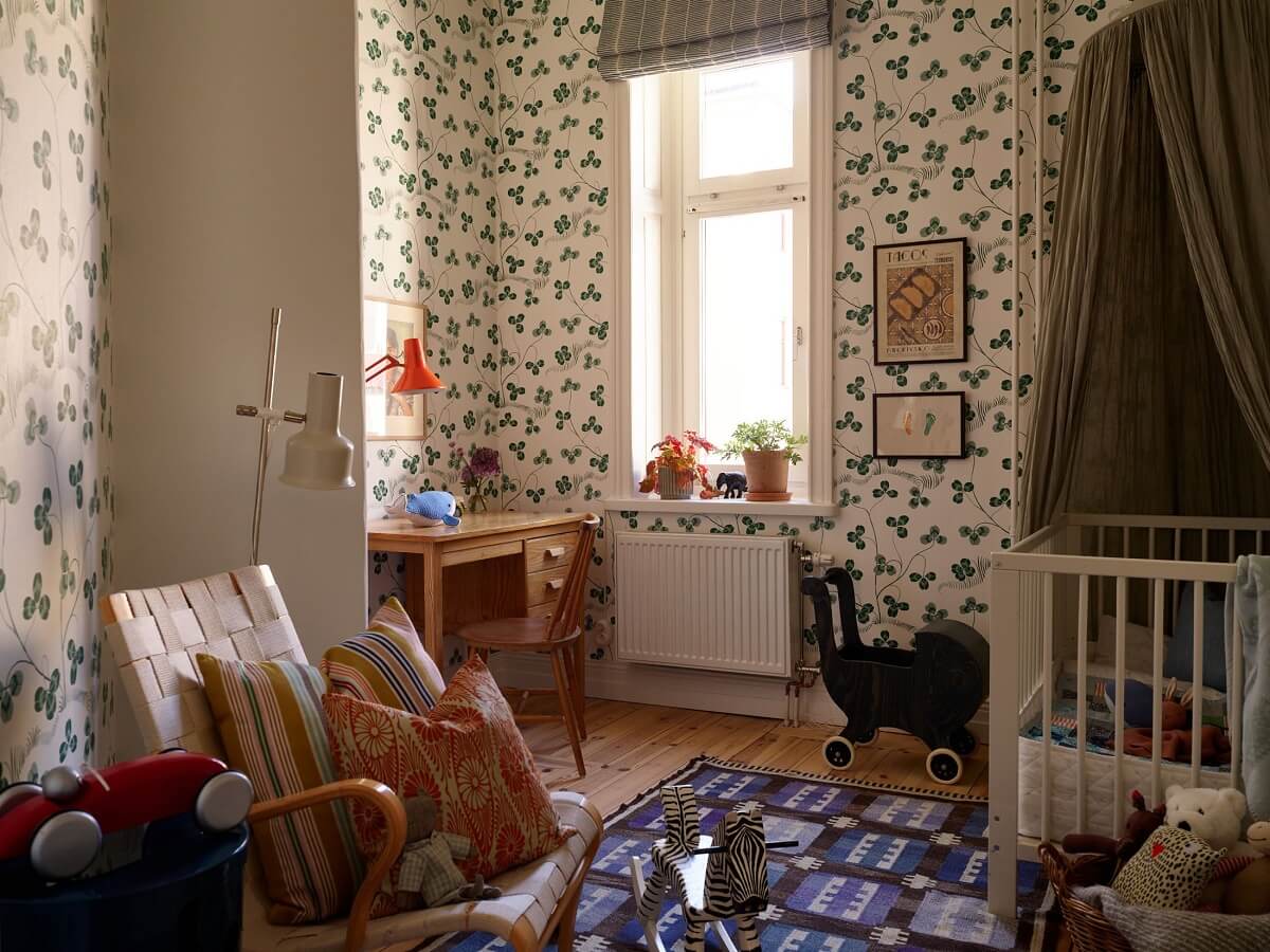 Best of 2025: Children's Rooms 5 childrens bedroom green clover wallpaper
