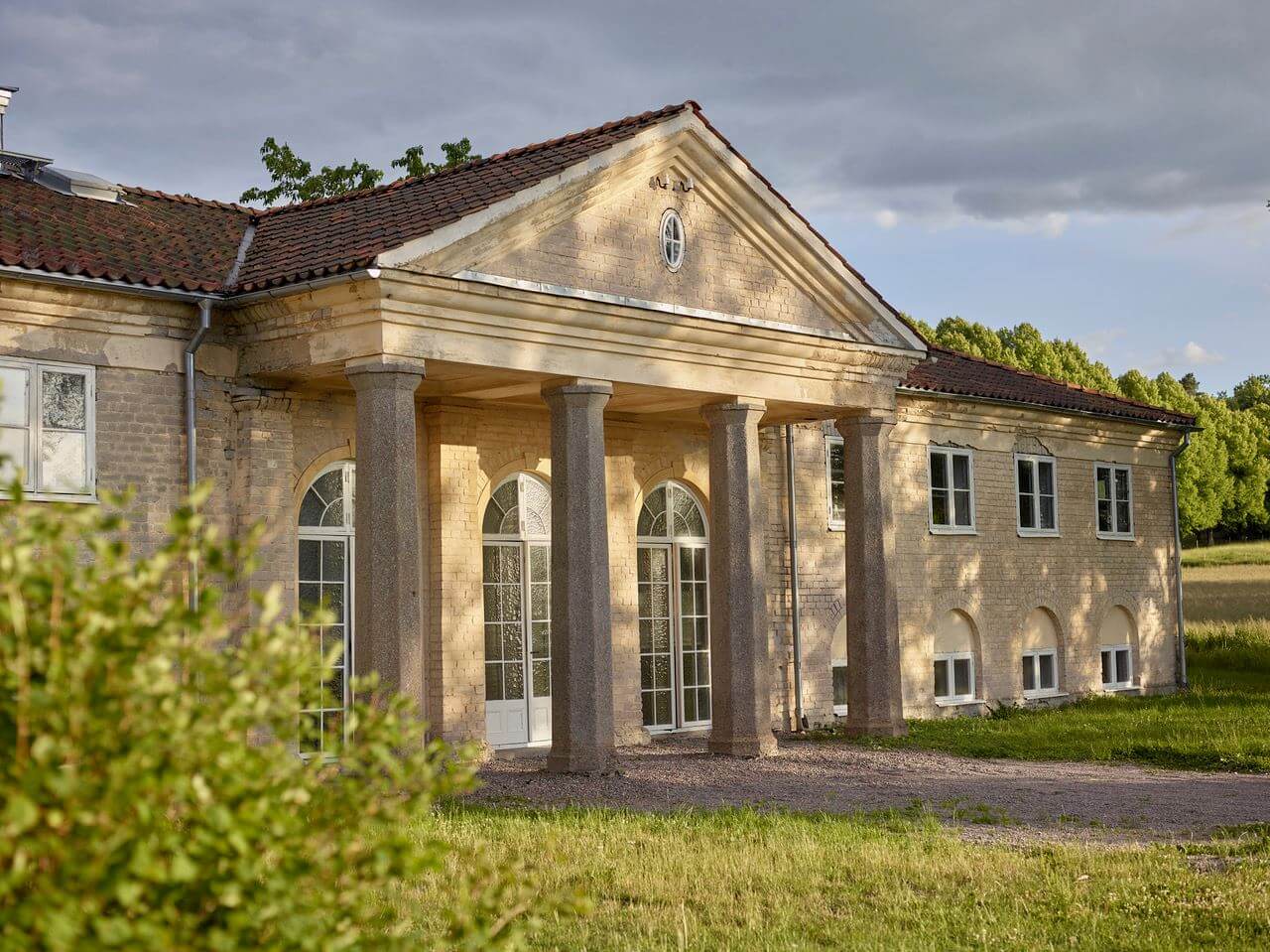 A Bohemian-Style House on the Estate of a Swedish Castle 29 classic style building