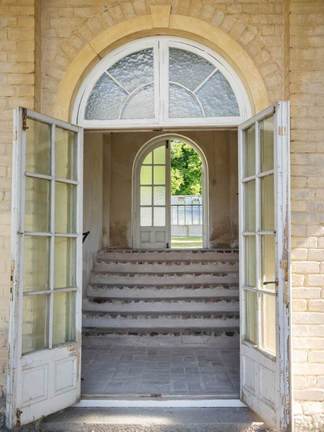 A Bohemian-Style House on the Estate of a Swedish Castle 30 glass doors