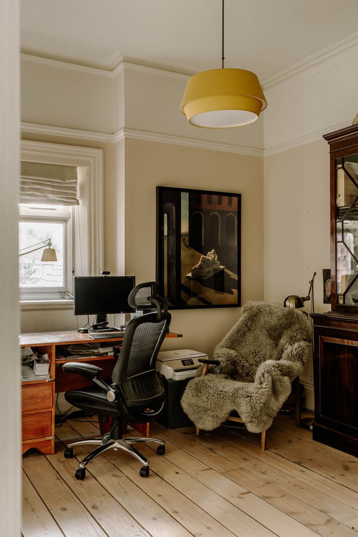 A Grand Arts and Crafts House in London 18 home office wooden floor