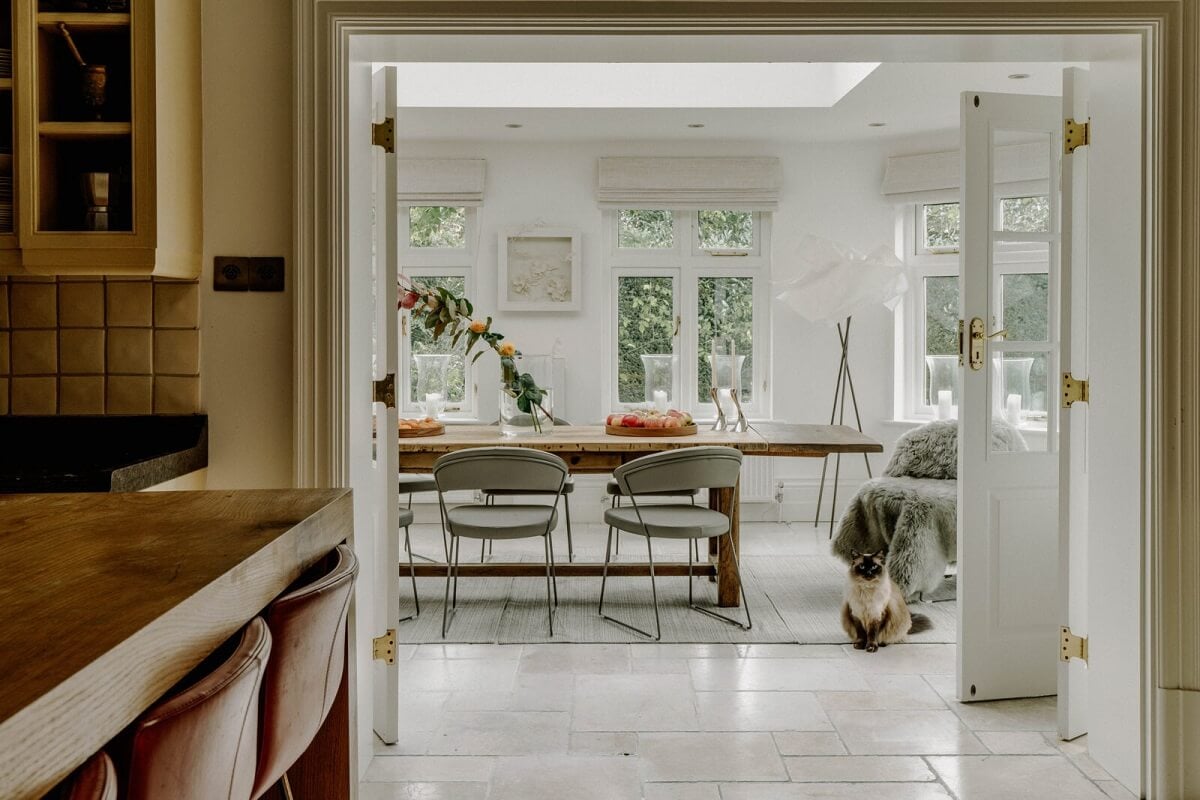 A Grand Arts and Crafts House in London 8 kitchen view into dining room