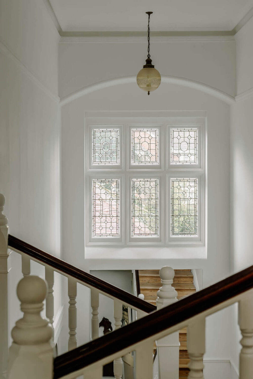 A Grand Arts and Crafts House in London 12 original window