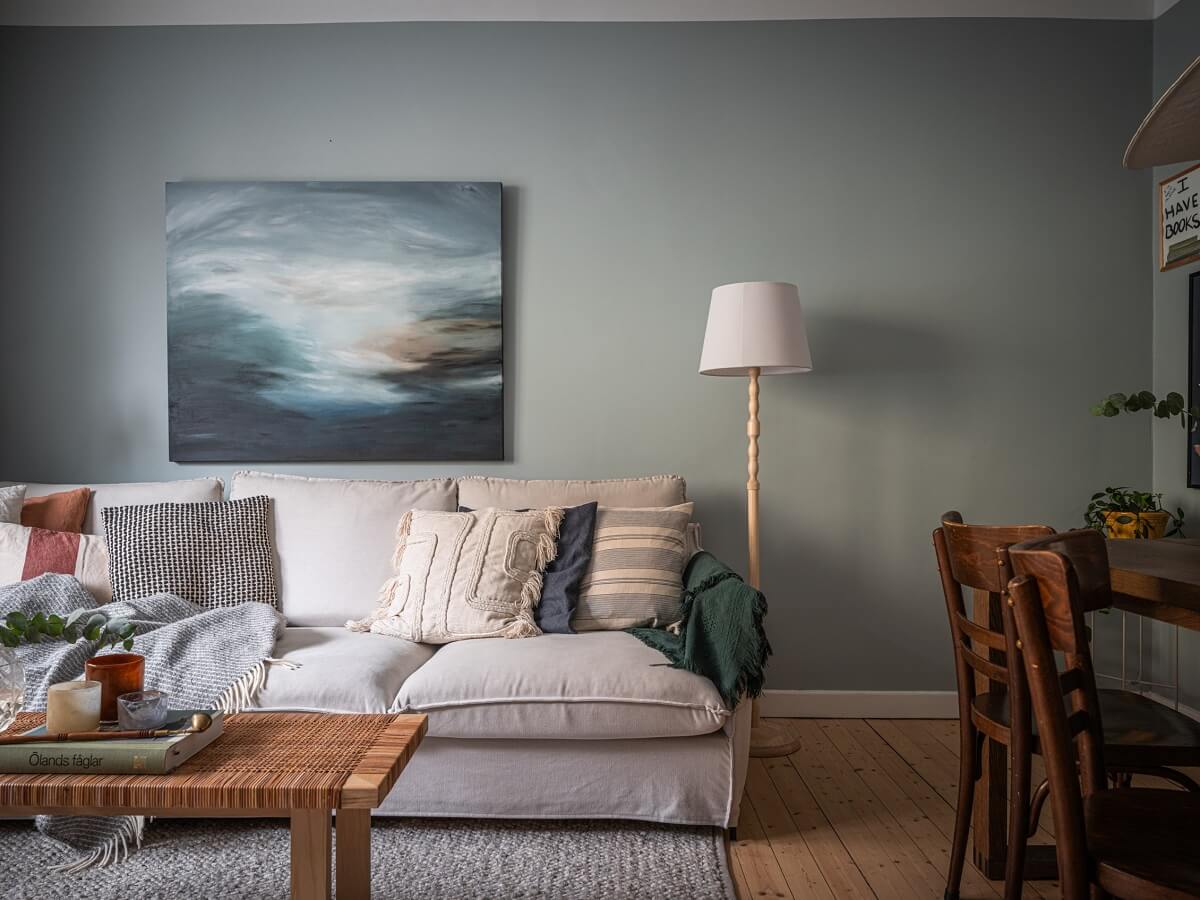 A 1930s Apartment with Gray Rooms and Period Features 2 scandi living room gray wall