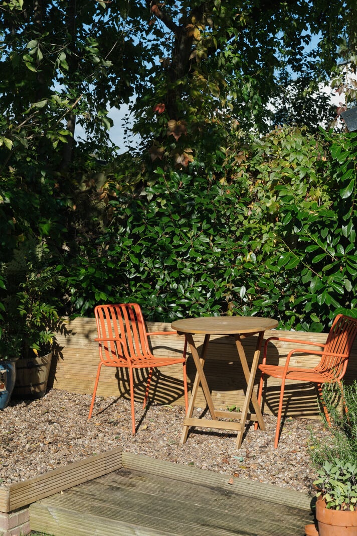 Colorful Rooms and Period Features in a London Terrace House 22 small dining spot garden