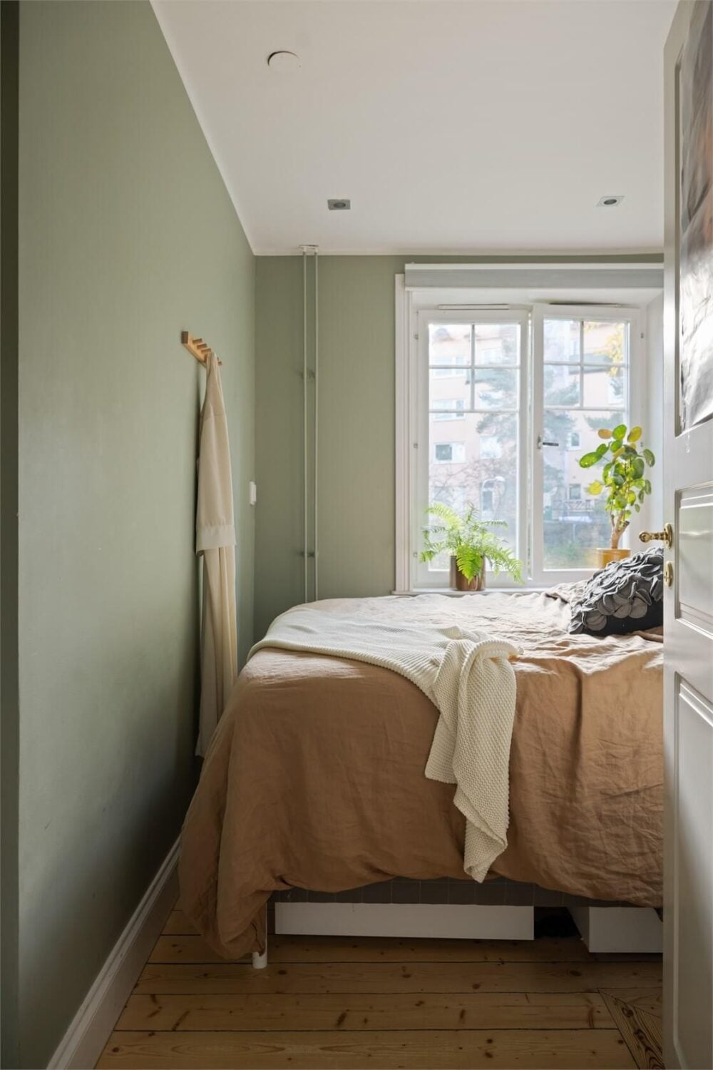 Green Tones in a Turn-of-the-Century Stockholm Apartment 14 tiny bedroom gray green walls