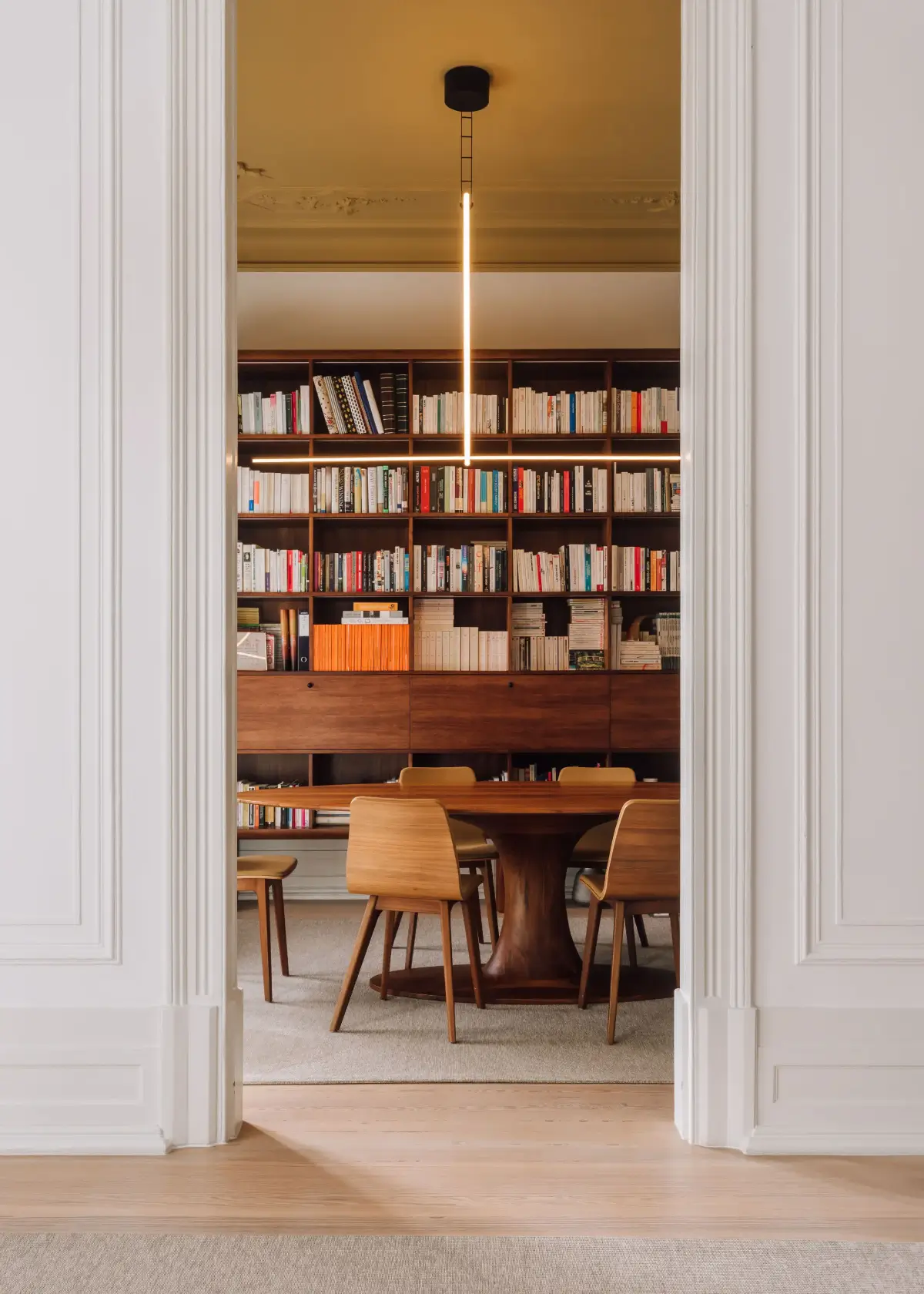 A Luxurious Three-Bedroom Apartment in Lisbon