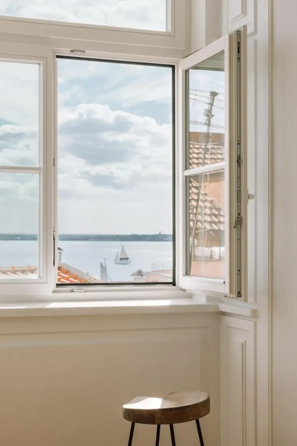 A Renovated Apartment in Lisbon's Oldest Neighborhood 9 FantastikFrankJoaoRiverViewsLTA0480 0 drtnxf A Renovated Apartment in Lisbon's Oldest Neighborhood