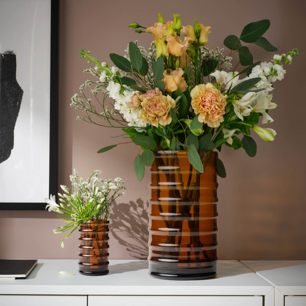 IKEA Spring Collection 2025: Colorful Textiles, Clean Designs & Home Refresh Ideas 41 IKEA_HANGBJORK_vas_PE945024
