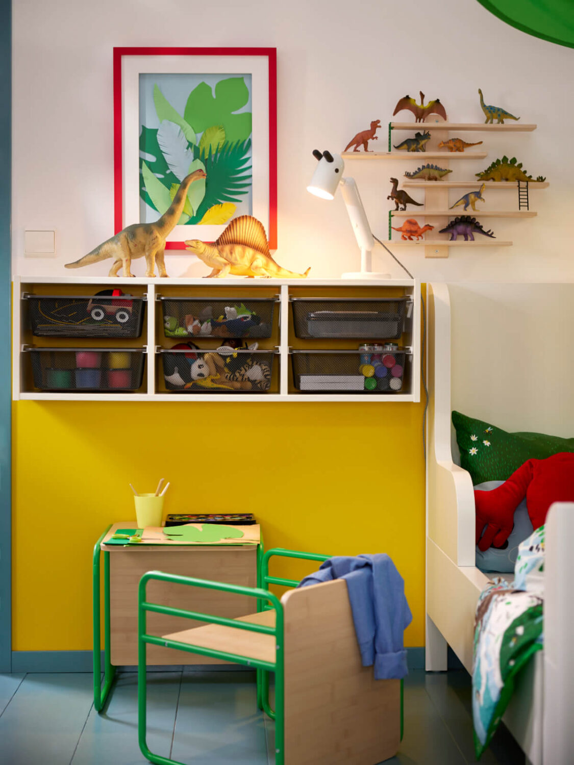 IKEA Spring Collection 2025: Colorful Textiles, Clean Designs & Home Refresh Ideas 31 IKEA_SMASKRAKE_bord