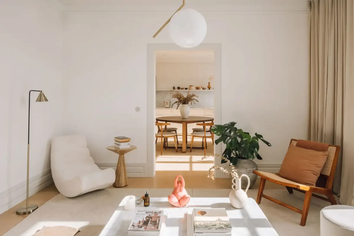 A Renovated Apartment in Lisbon's Oldest Neighborhood 4 WEBSITE SIZE 1 poi3b1 A Renovated Apartment in Lisbon's Oldest Neighborhood