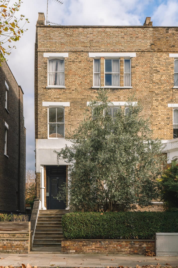A Charming Garden Apartment in North Kensington 25 facade london apartment A Charming Garden Apartment in North Kensington