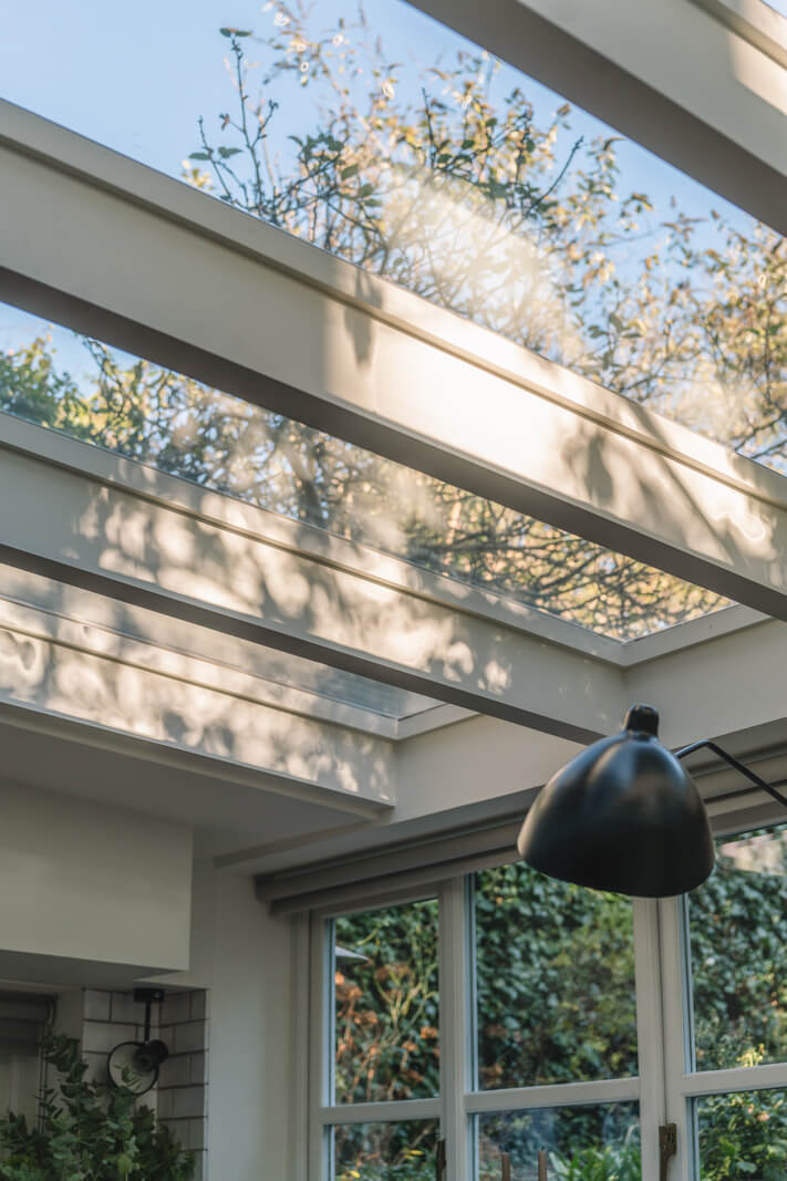 A Charming Garden Apartment in North Kensington 24 kitchen skylight