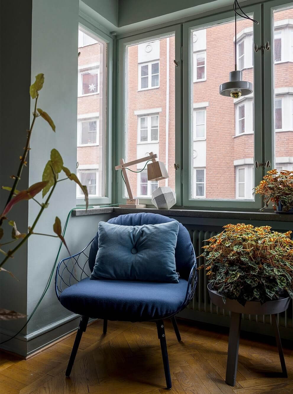 An Interior Designer's Moody Apartment with Period Features 3 living room bay window
