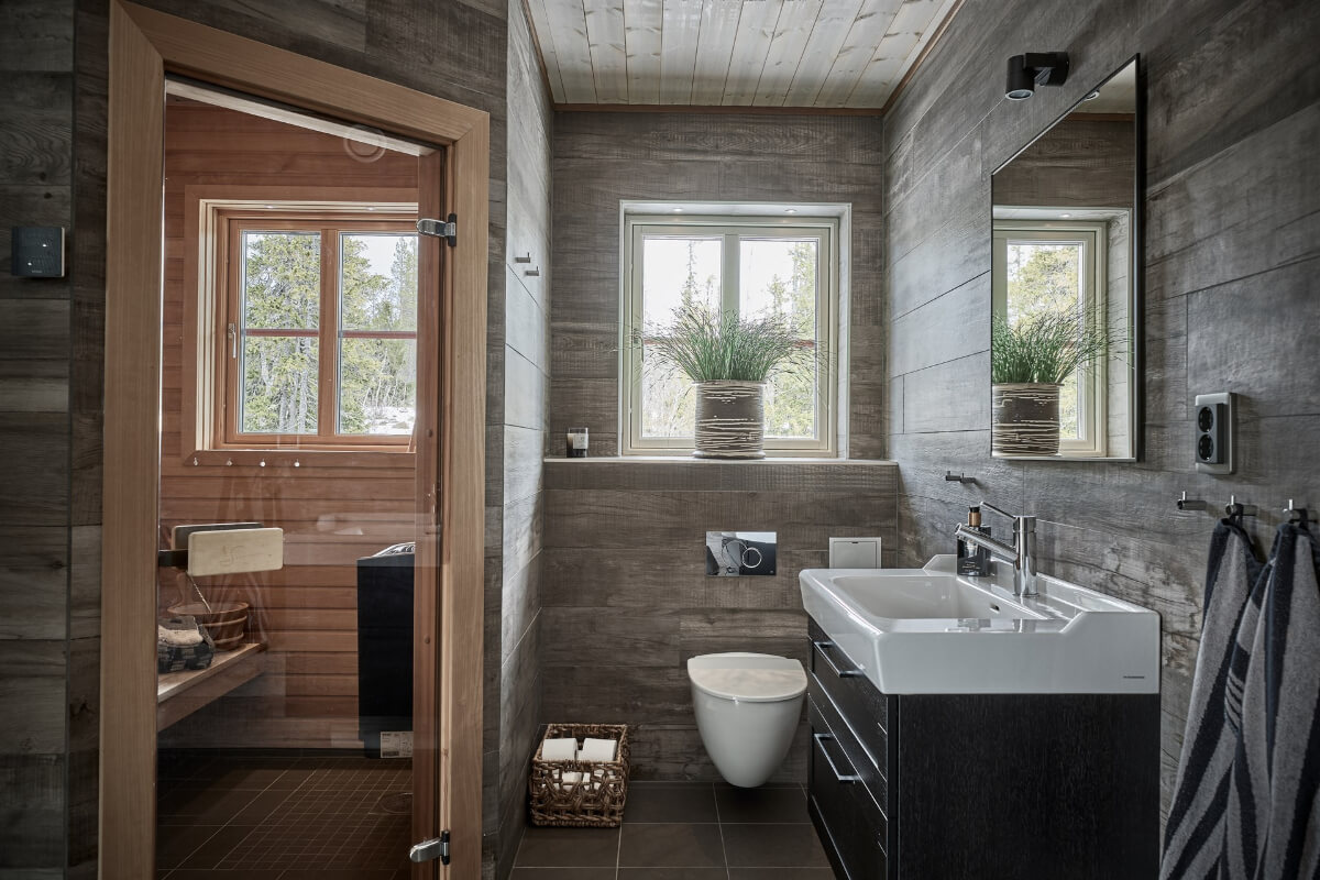 A Warm and Inviting Mountain House in Sweden 13 swedish log house bathroom A Warm and Inviting Mountain House in Sweden