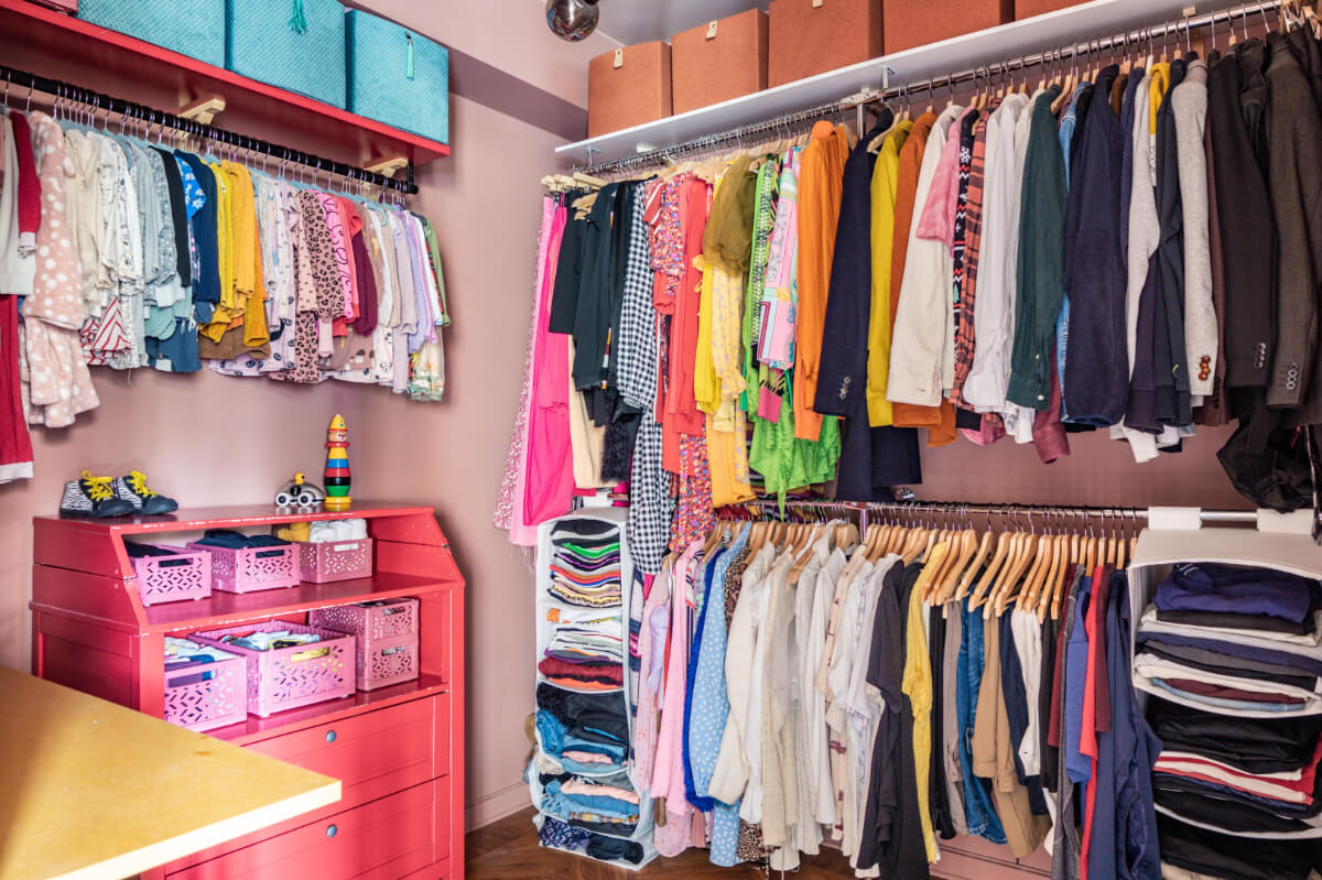 A Vibrant, Colorful Midcentury Apartment in Malmö 16 walk in closet