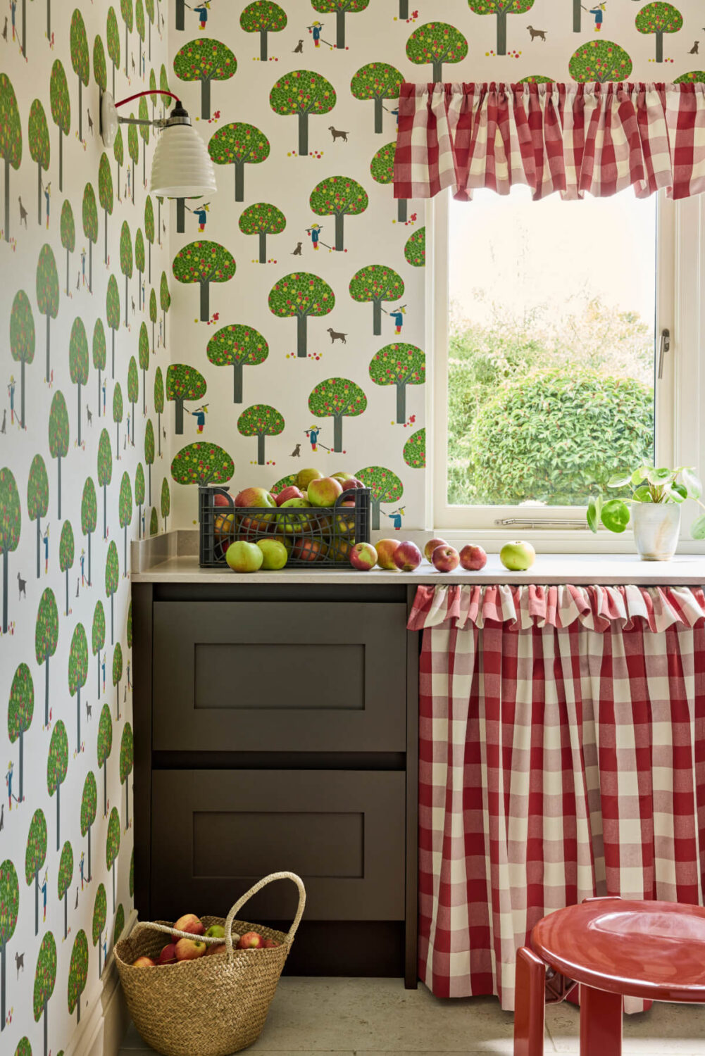 Little Greene 'Storybook Papers': A New National Trust Wallpaper Collection 11 Little Greene National Trust wallpaper Collection Rodney Street - Sage and Onions - Full