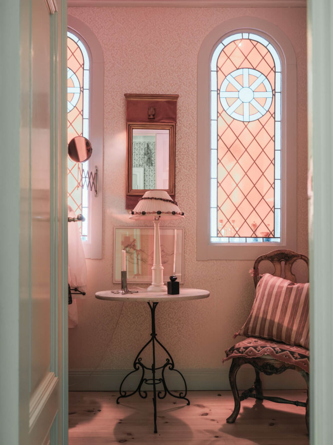 A Charming Home in a 17-Century Apartment in Stockholm's Old Town 20 arched windows