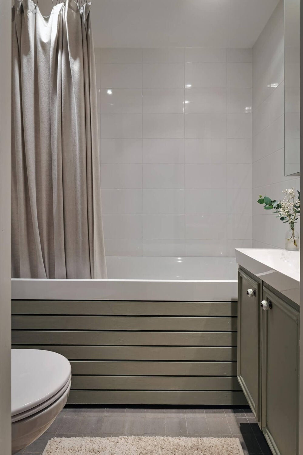 A Swedish Apartment with an Open Living Space and Period Features 27 bathroom