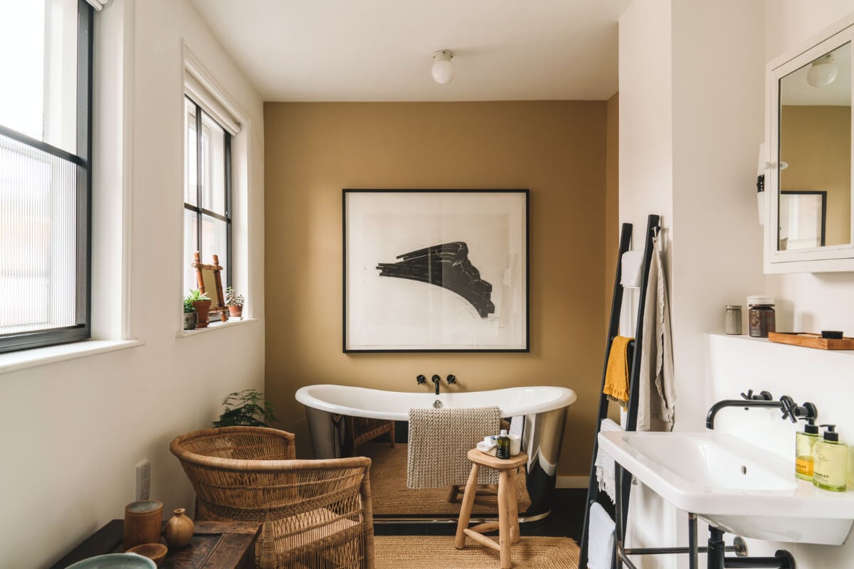 A Renovated Georgian Townhouse with a Stunning Kitchen Extension 31 bathroom freestanding bath