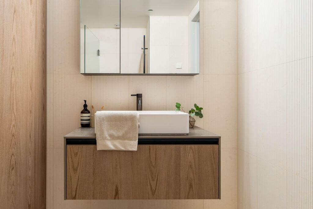 A Loft with High Ceilings and Large Windows in an Exclusive Stockholm Building 10 bathroom vanity