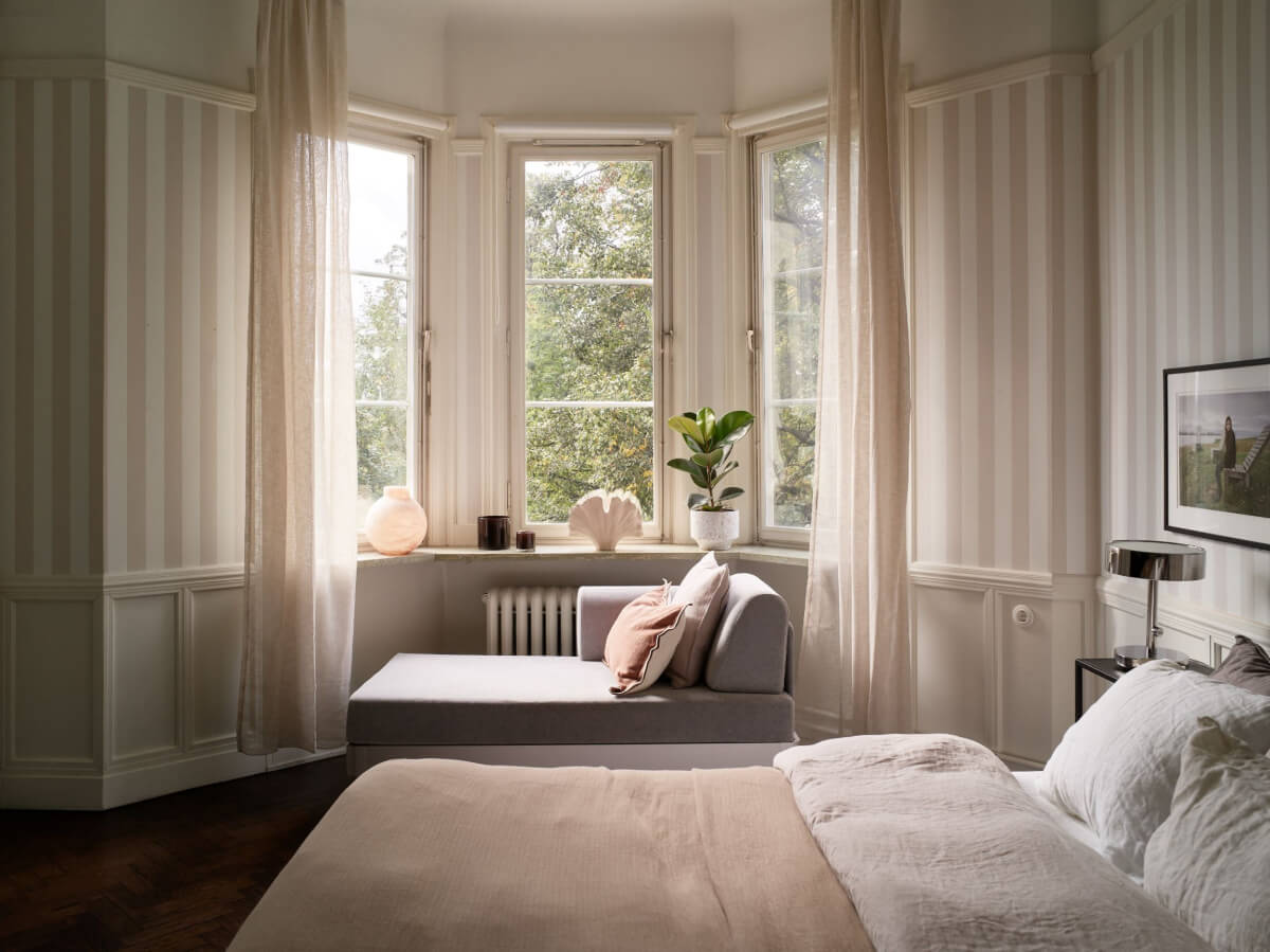 A Grand Early 20th-Century Apartment in Stockholm 20 bedroom bay window striped wallpaper