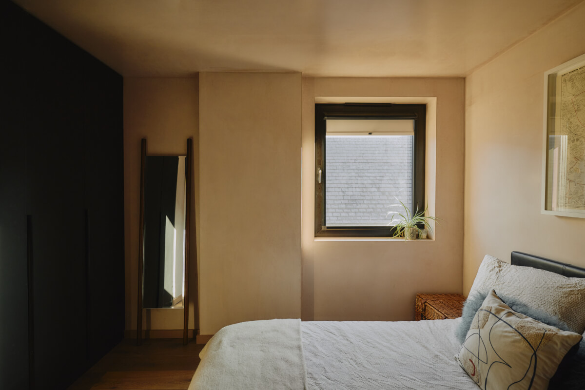 An Elegant Apartment with Plaster Walls and a Winter Garden 24 bedroom black wardrobes