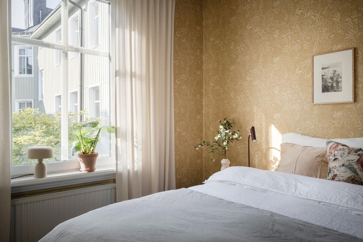 Bright Rooms with Light Color Tones in a Swedish Apartment 19 bedroom natural light wallpaper