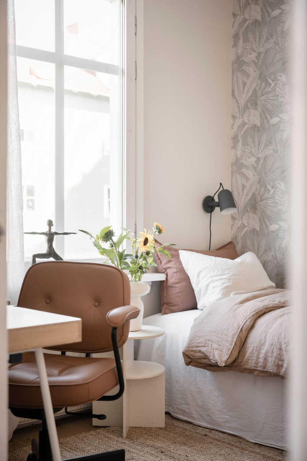 Bright Rooms with Light Color Tones in a Swedish Apartment 23 bedroom with desk