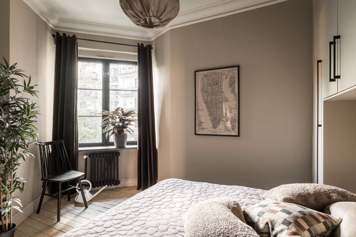 A Swedish Apartment with Exclusive Materials and Monochrome Color Scheme 20 bedroom wooden floorboards light gray walls