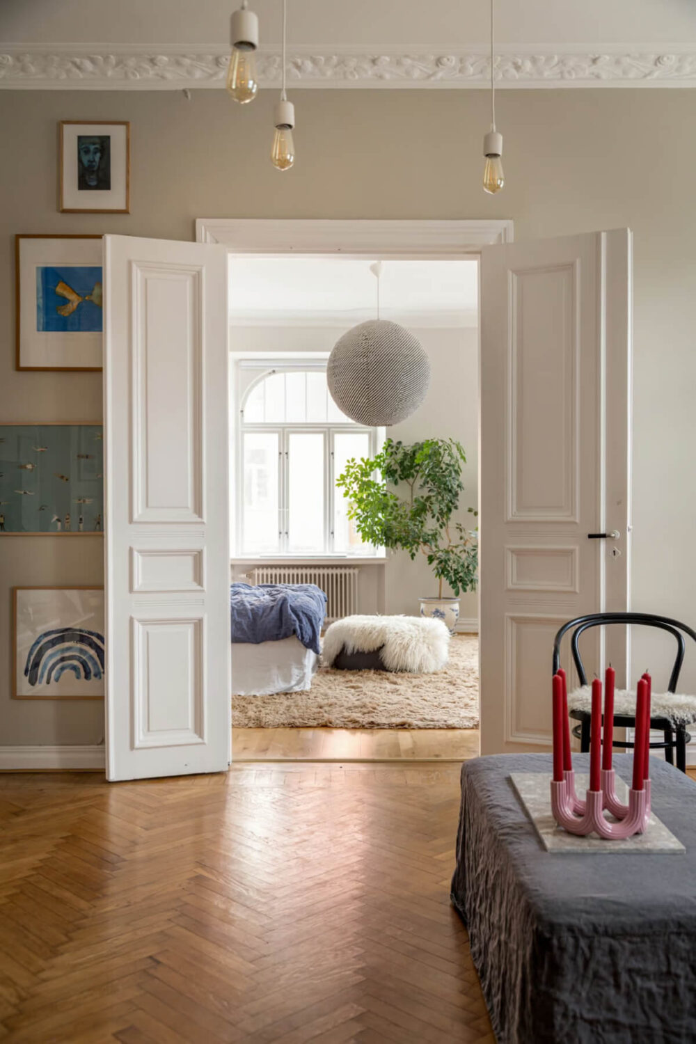 Large Rooms in an Art Nouveau Apartment in Sweden 5 double wooden doors