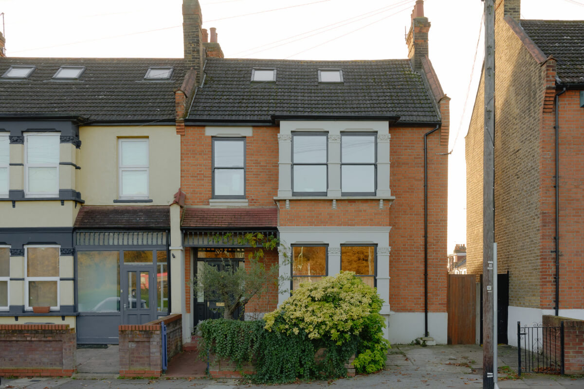 A London Edwardian House with a Light-Filled Kitchen Extension 35 exterior london home 3 A London Edwardian House with a Light-Filled Kitchen Extension