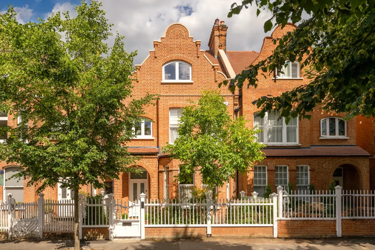 A Timeless Energy-Efficient Victorian Townhouse in Bedford Park 25 exterior victorian townhouse A Timeless Energy-Efficient Victorian Townhouse in Bedford Park