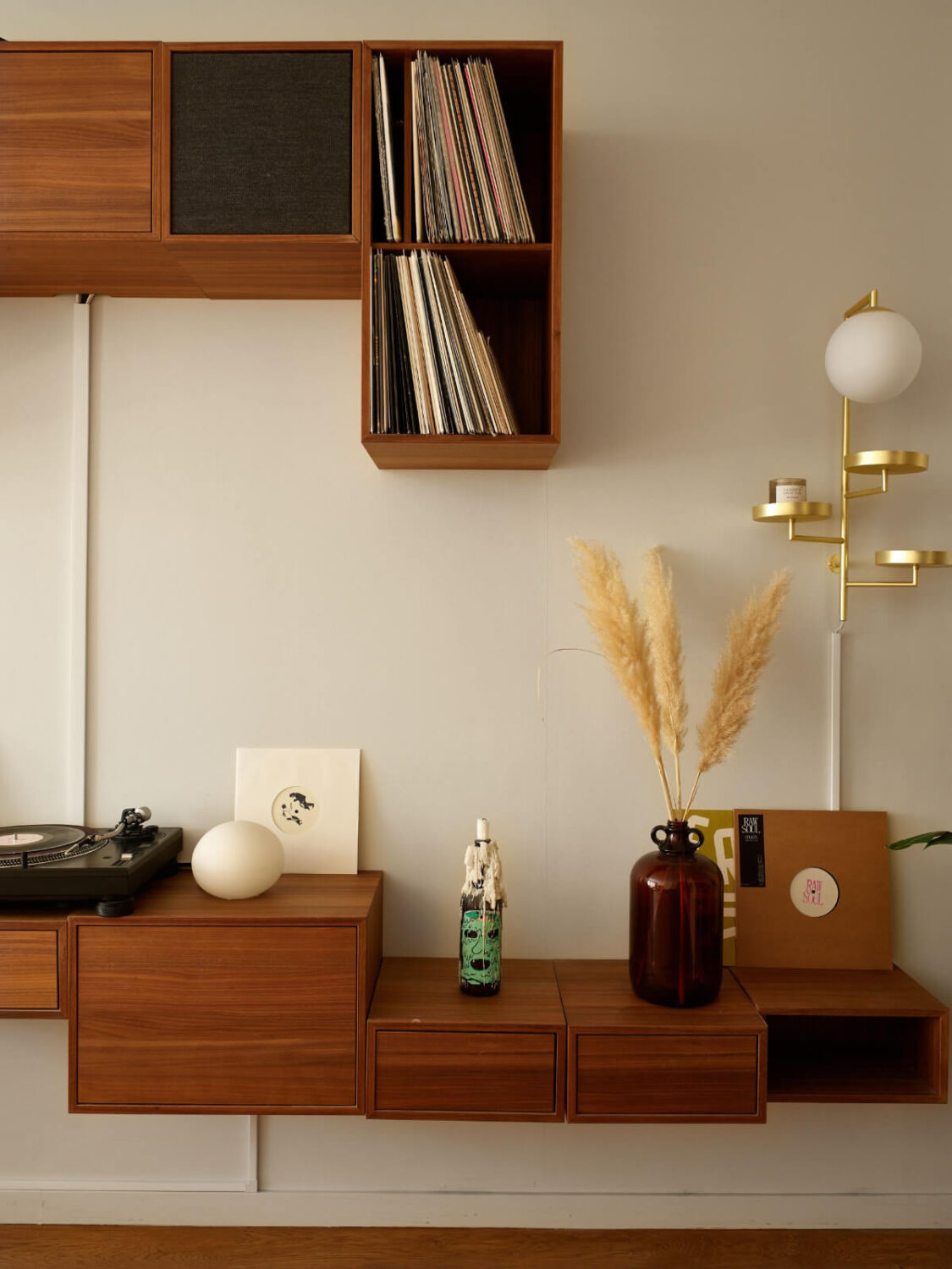 A Stockholm Apartment with a Beautifully Renovated Kitchen 8 floating cabinets