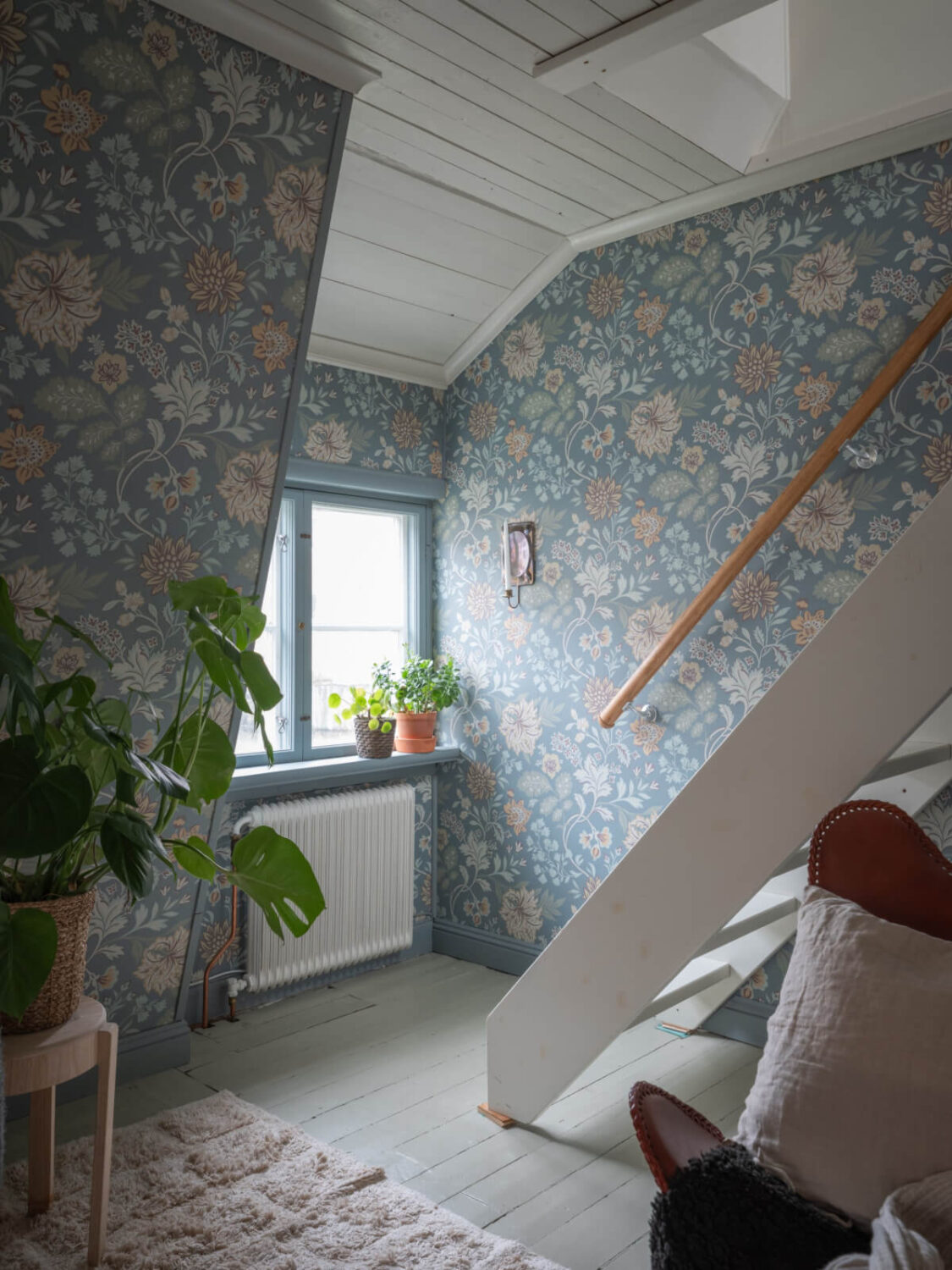 A Carefully Renovated Family Home in Sweden 5 floral wallpaper