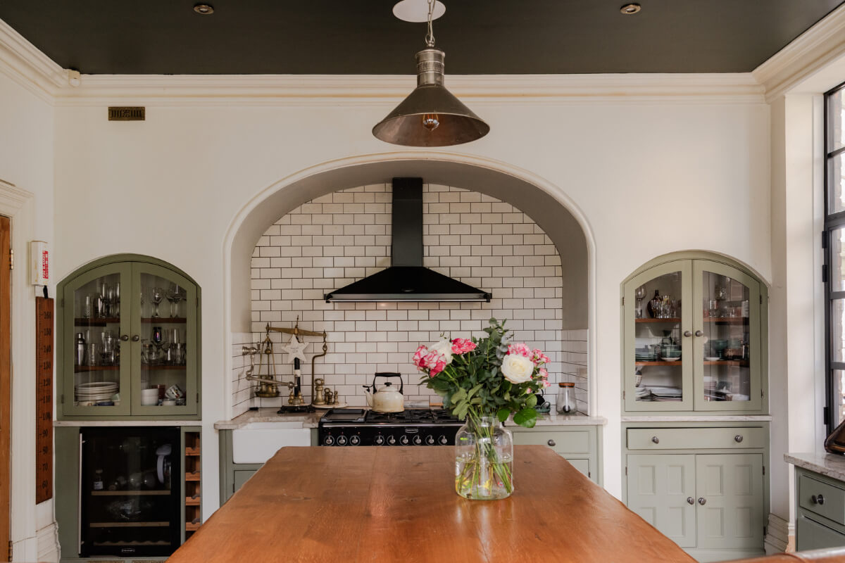 A Grand Victorian Villa in Manchester with Bold Interiors 7 grand kitchen with arched niche and island nordroom