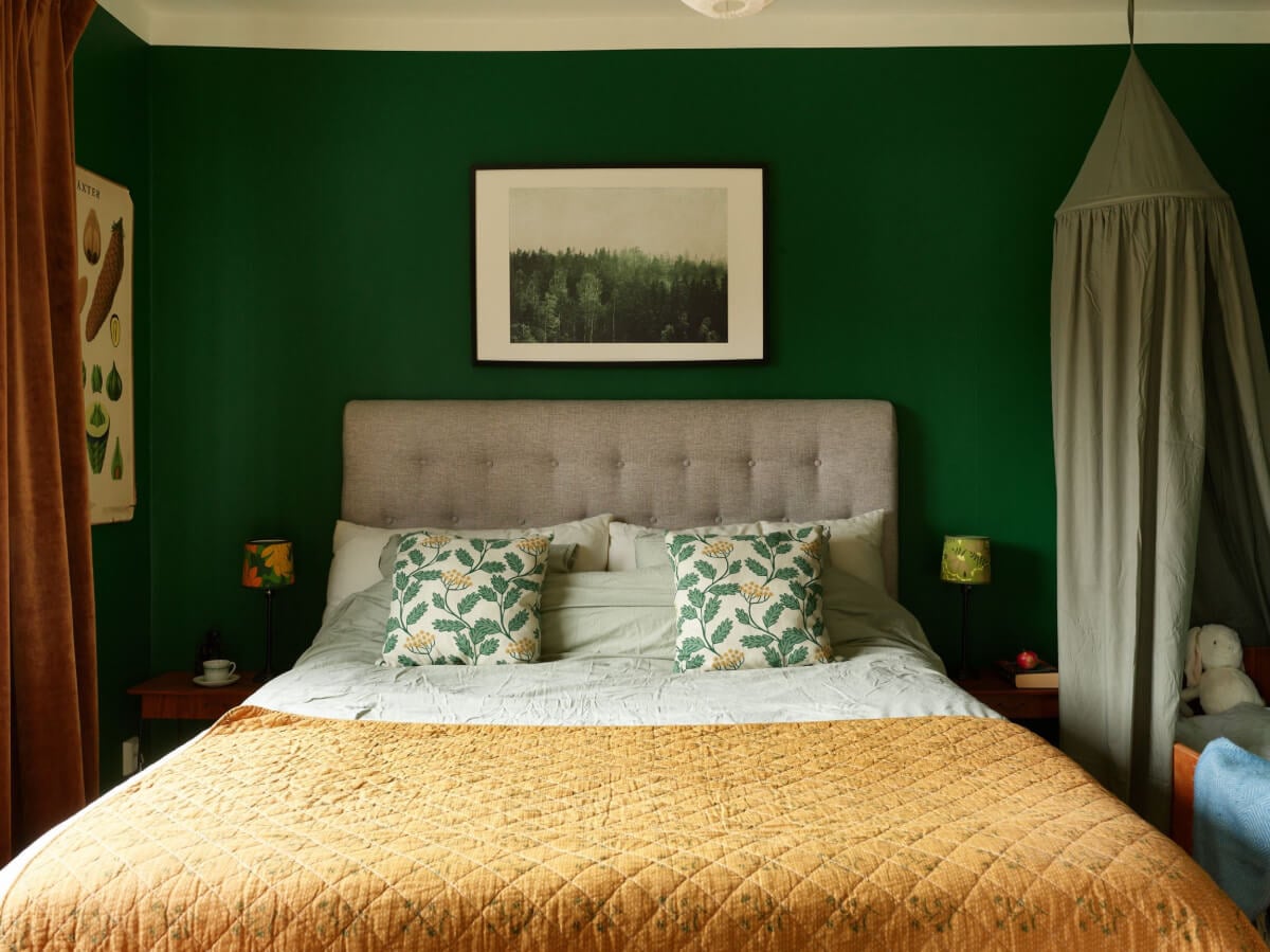 A Charming Midcentury Apartment with Original Features 19 green bedroom with cot