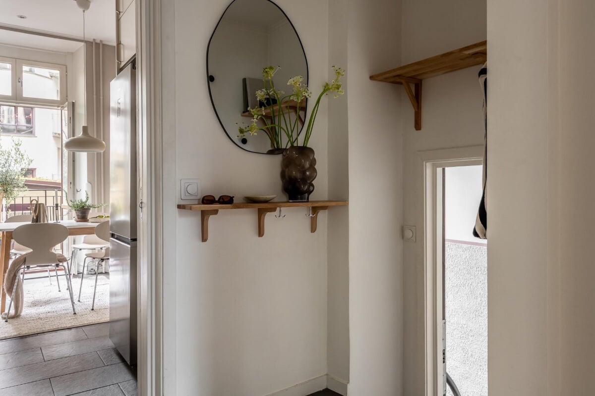 A Serene Studio Apartment with a Loft Bed and a Large Balcony 19 hall shelf