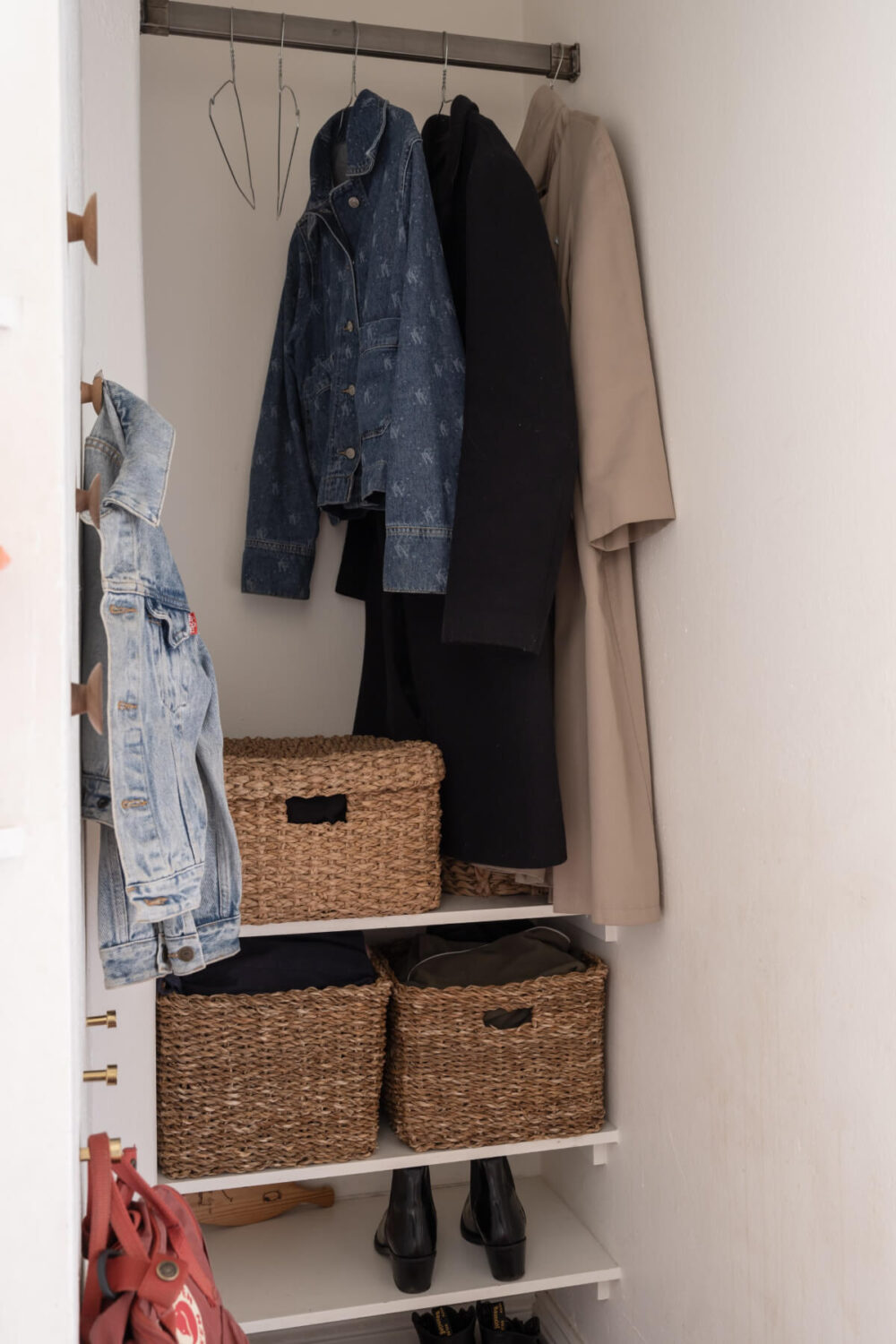 A Swedish Maisonette Apartment with Basement Bedrooms 25 hall storage