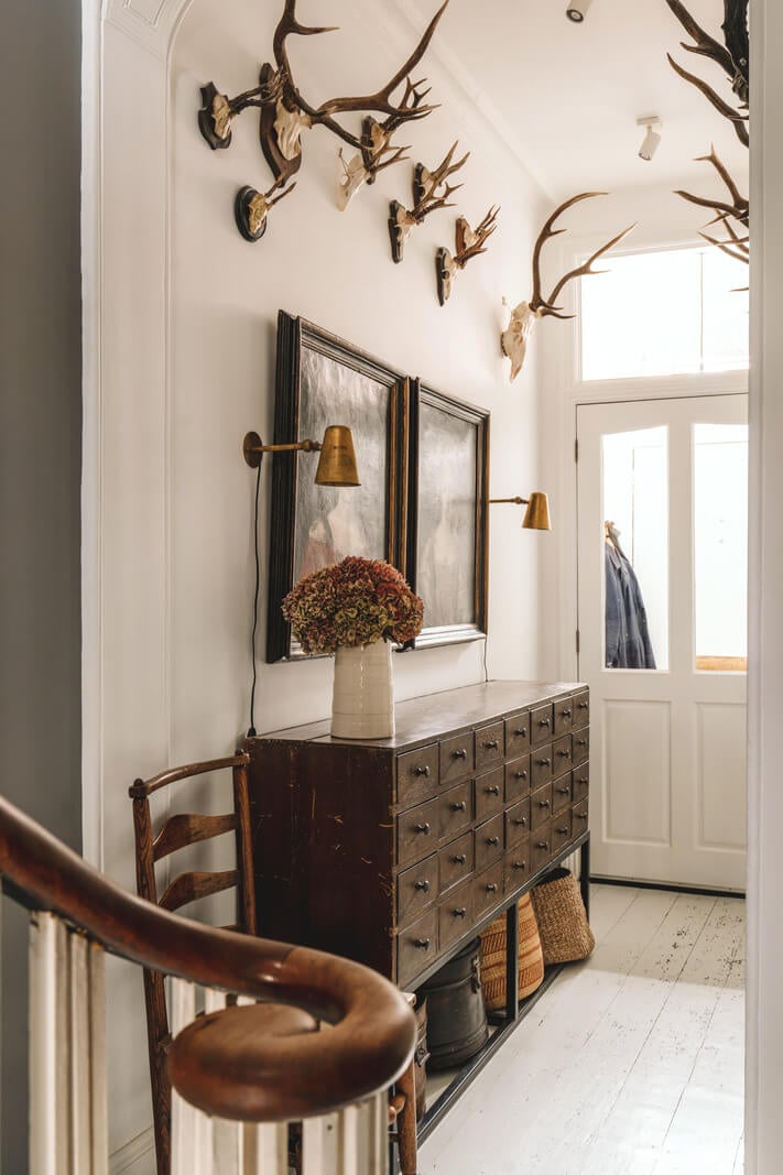 A Renovated Georgian Townhouse with a Stunning Kitchen Extension 38 hallway