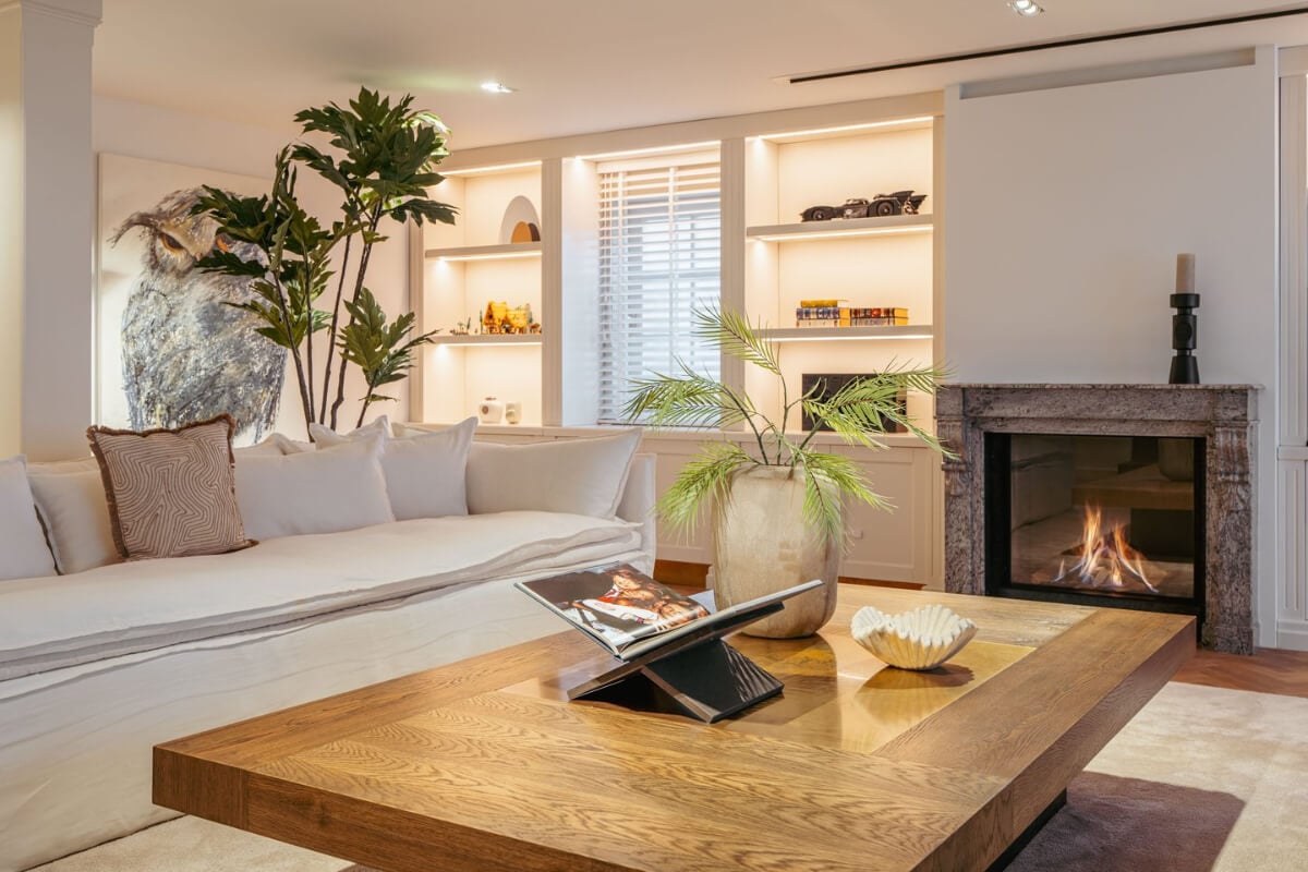 A Unique Ground Floor Duplex Apartment in Amsterdam 12 living room detail