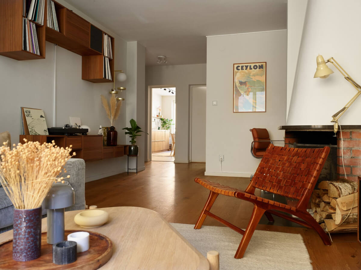 A Stockholm Apartment with a Beautifully Renovated Kitchen 4 living room walnut cabinets