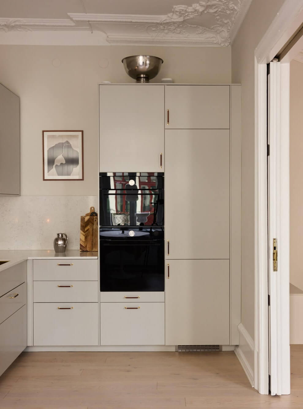 An Elegant Apartment with Period Features and Contemporary Elements 8 modern kitchen historic apartment