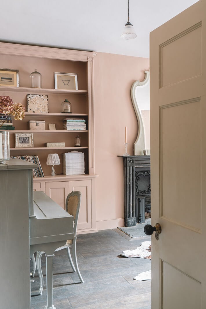 A Beautiful Renovated Country House in England 4 pink room black fireplace