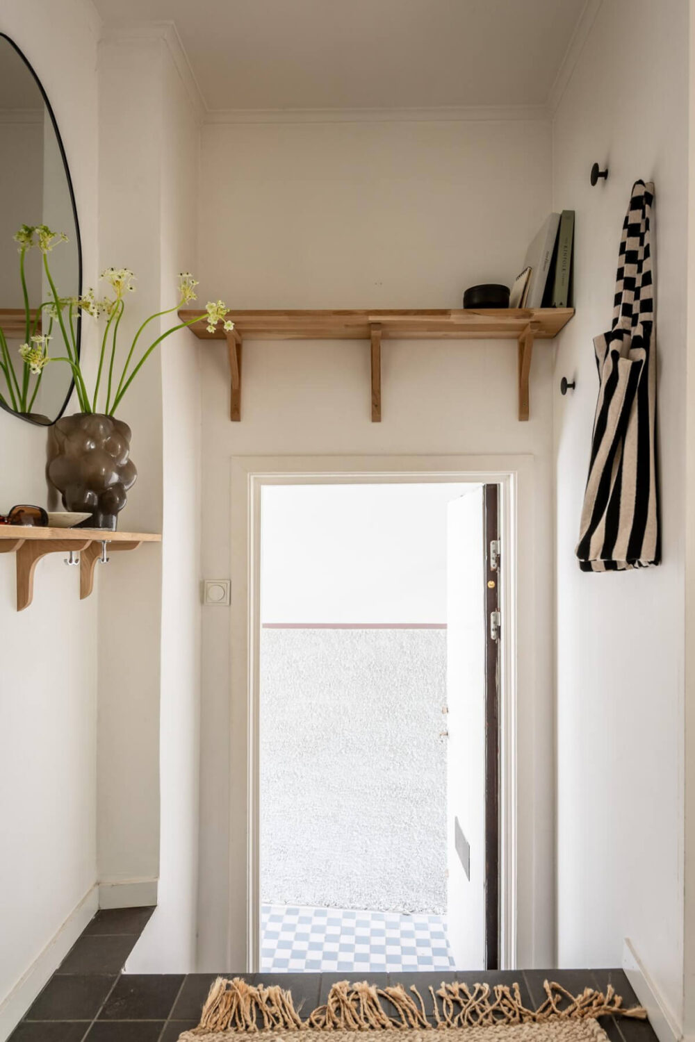 A Serene Studio Apartment with a Loft Bed and a Large Balcony 20 shelf above door